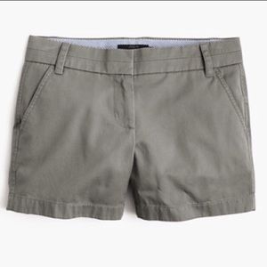 Banana Republic 5” Chino Shorts - Taupe/Gray